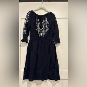 Talbots Navy Blue and embroidered cotton dress size small